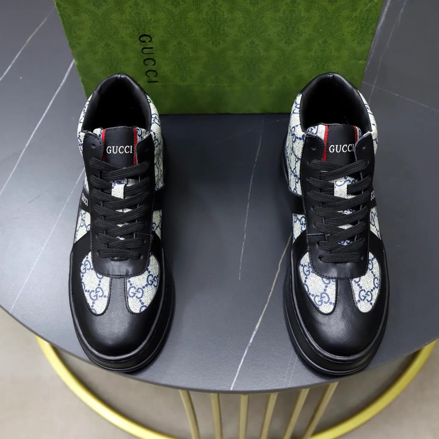 Ex-factory price: 442💰🙅‍♂️🙅‍♂️🙅‍♂️ Brand: GUCCI Standard code: 38-44 (45 customized) Grade: Same as the official website Material: Original cowhide material spliced with brand cloth Comfortable and breathable lining Lightweight and wear-resistant sports outsole Style category: Men's fashionable casual shoes Running sports shoes Distinguished luxury brand elements Top luxury color: actual picture color